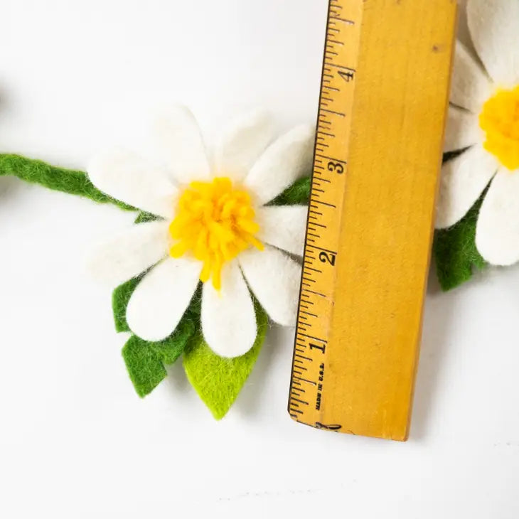 Garland - Daisy