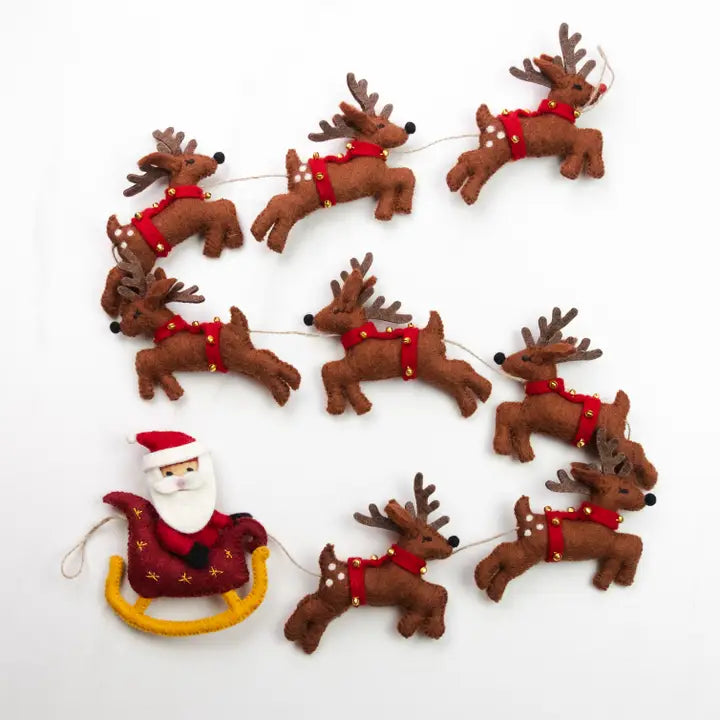 Garland - Santa with Sleigh and 8 Reindeer Garland